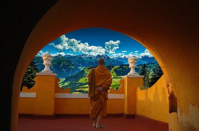 La importancia del silencio en la vida monástica