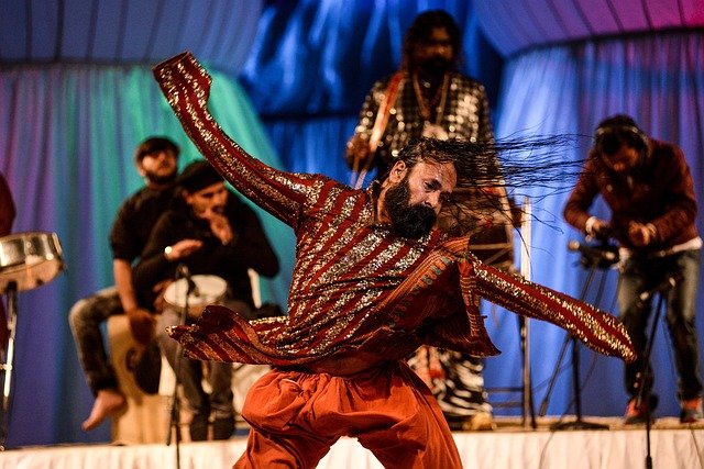 Sufismo y la danza Derviche: El camino del éxtasis místico